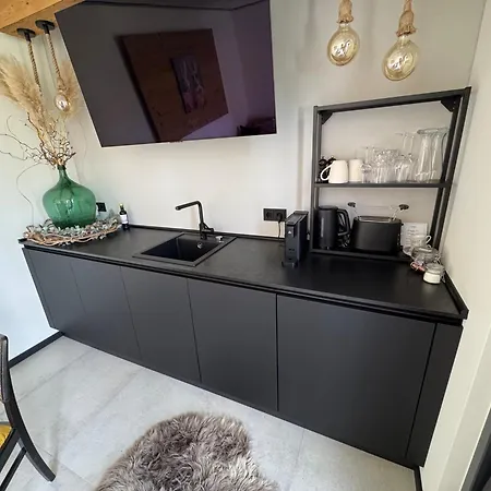 וילה Secret Garden House - Pool & Sauna