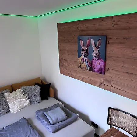 Secret Garden House - Pool & Sauna וילה
